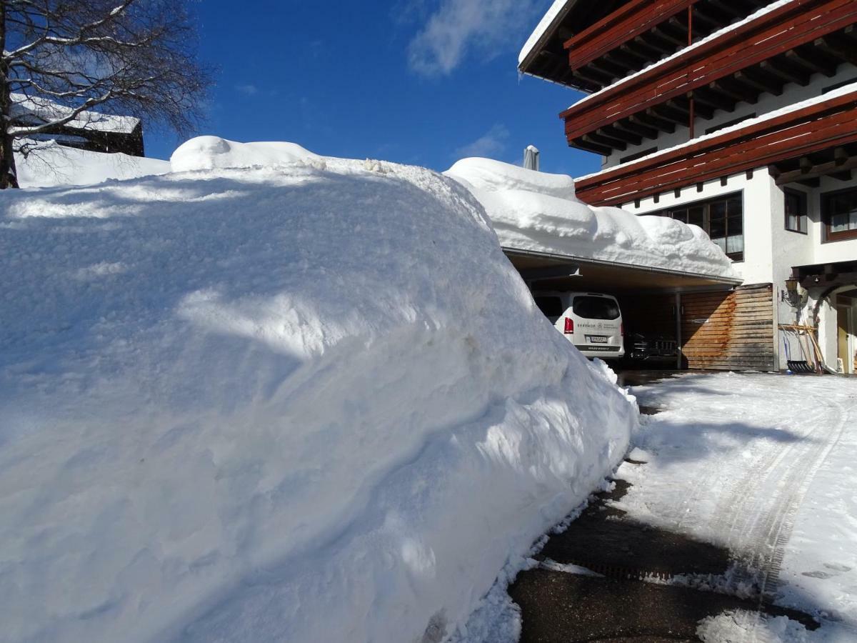 Aparthotel Der Berghof à Hirschegg  Extérieur photo